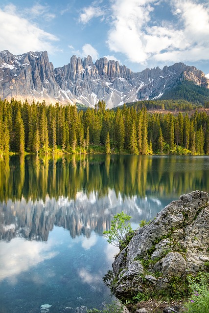 Sessione di yoga sul Lago di Como